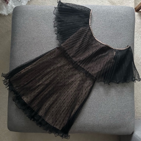 BCBGMaxAzria Black Mess Off The Shoulder Polka Dot Dress Size 6 - Picture 5 of 10